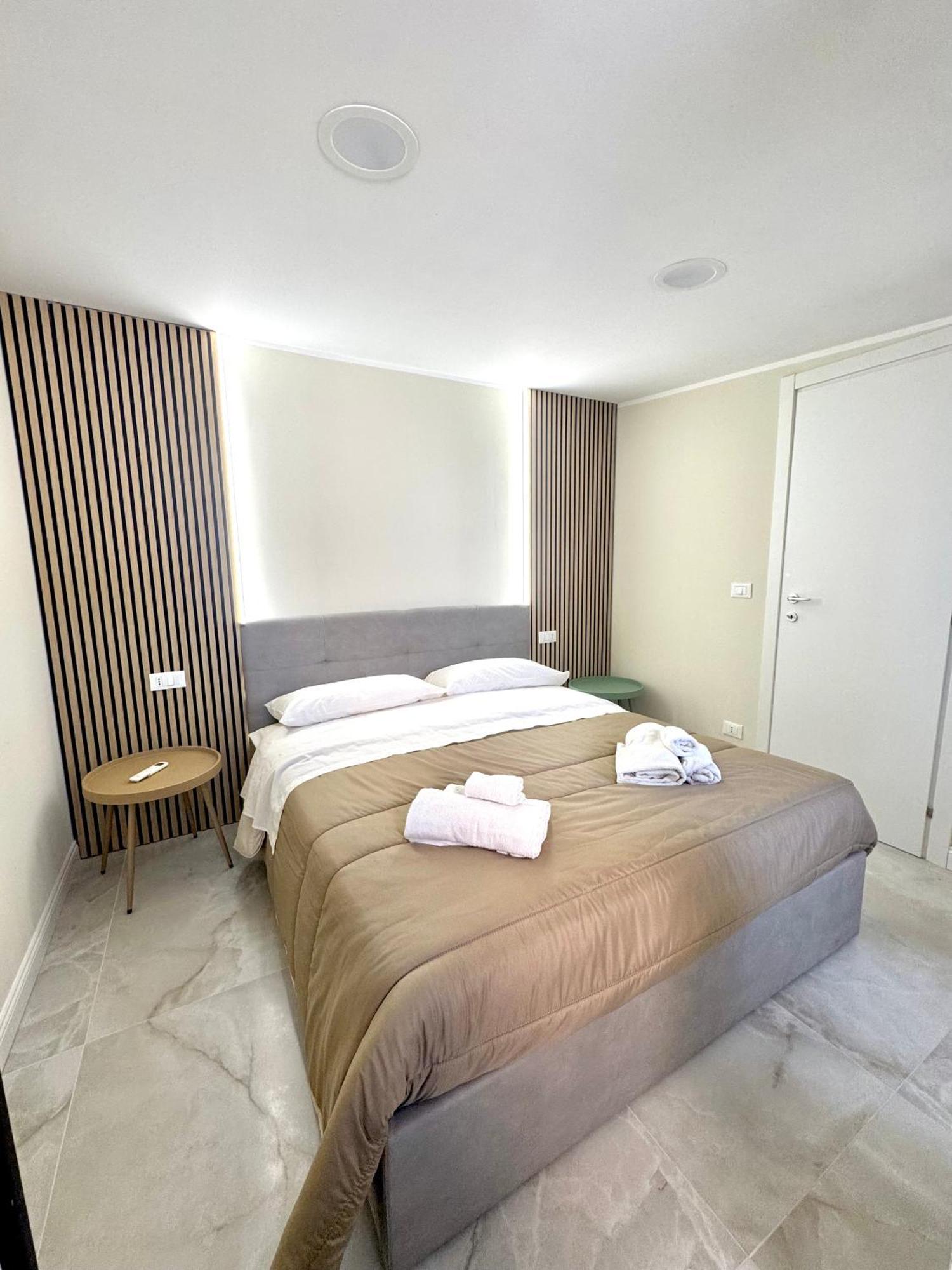Charm Airport Bed and breakfast 2*